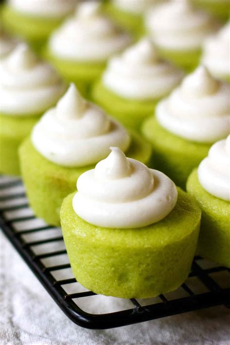 littlebbycake|Lime Baby Cakes • lime cupcakes • a farmgirls dabbles